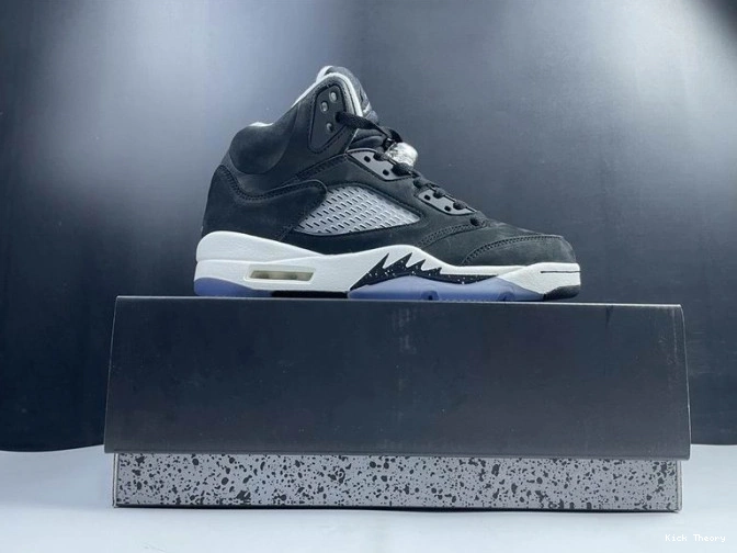 Kicked Out Shoe Store OREO AIR CT4838-011 JORDAN 5 0812